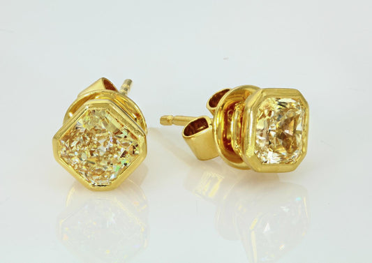 GIA 1.09 W-X-VS2 Radiant Diamond
