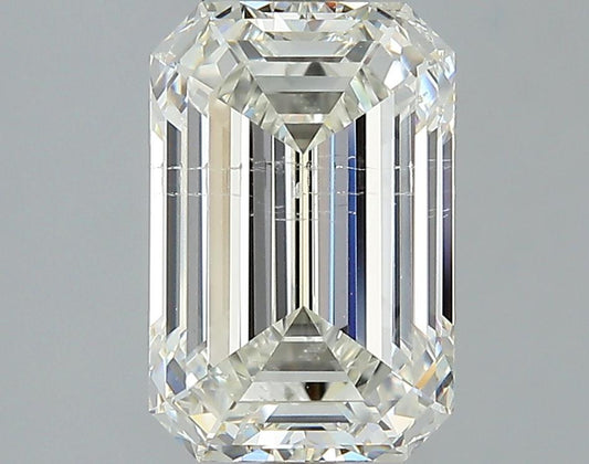 GIA 3.1 H-SI2 Emerald Diamond