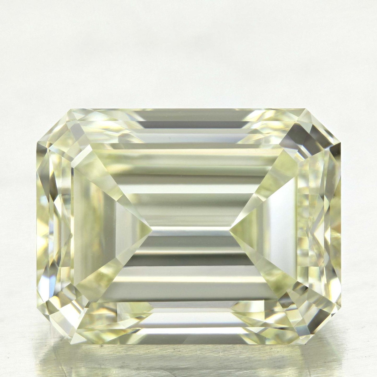 EGL 7.36 H-VS1 Emerald Diamond